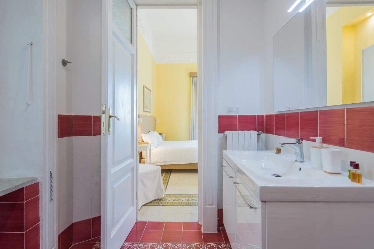 La Giulietta - Penthouse Apartment Salerno Exterior photo